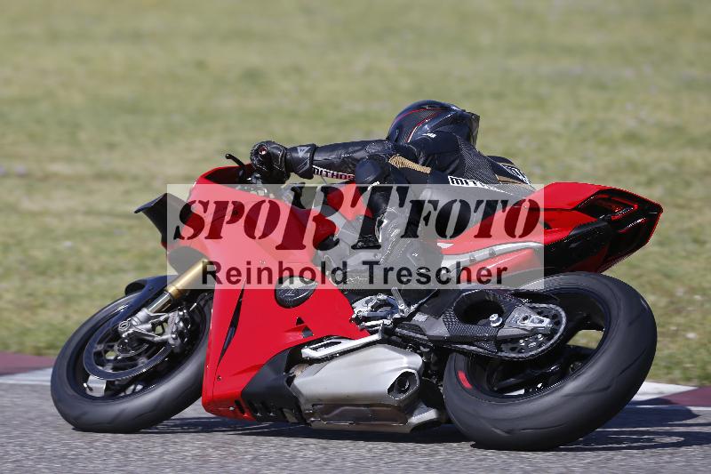 /10 20.04.2026  Pluess Moto Sport ADR/Freies Fahren/74